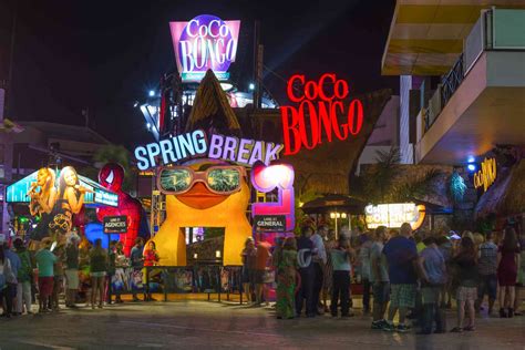 cancun clubs